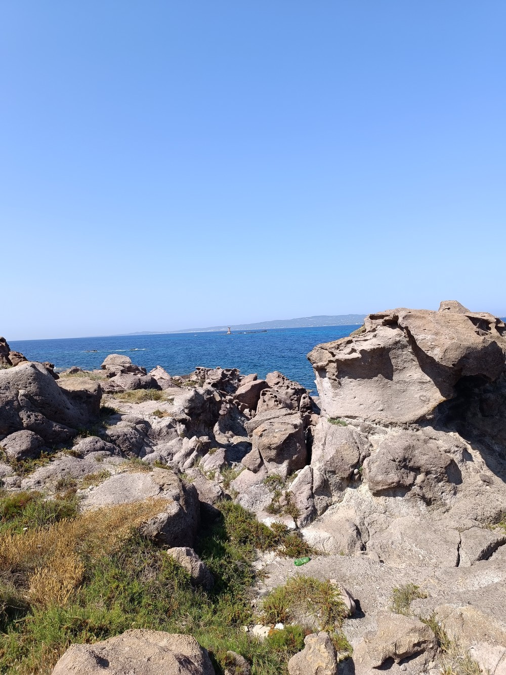 The coast and the rocks by N/A