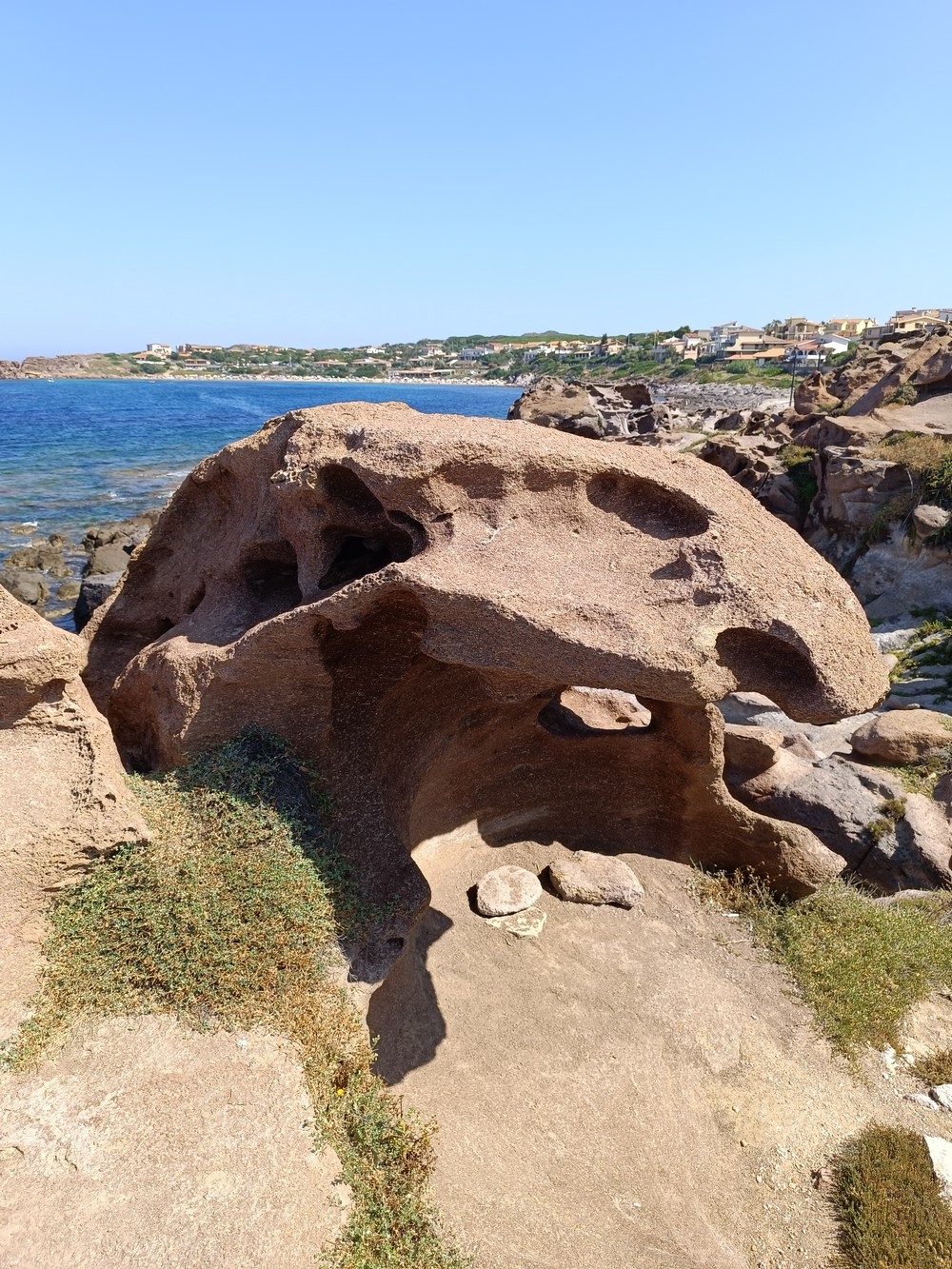 The coast and the rocks by N/A